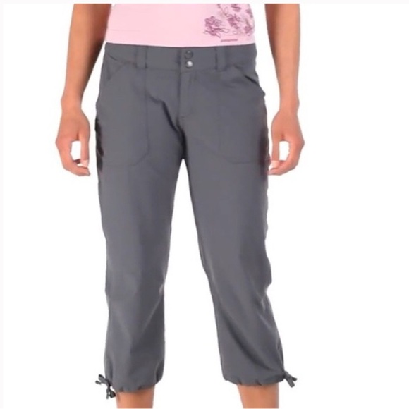 Patagonia Pants - Patagonia Borderless Capris Drawstring Hem Pants. Size 6.